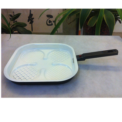 9.5'' Aluminum Ceramic Waffle Pan